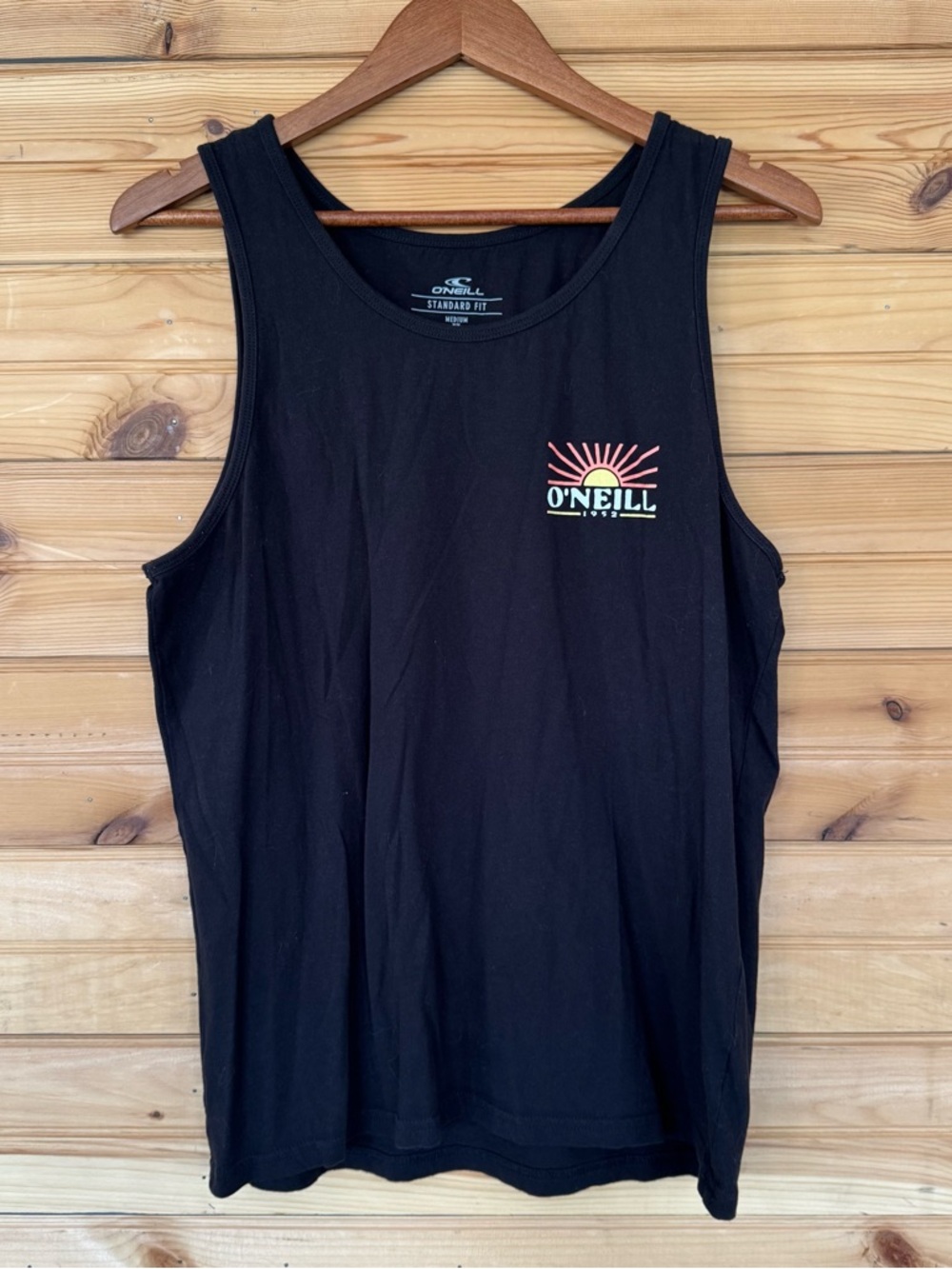O’NEILL | Men’s Black Retro Sunrise Graphic Tank Top Medium